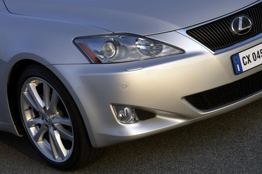  Lexus IS250 2005 года  (фото 8 из 141)